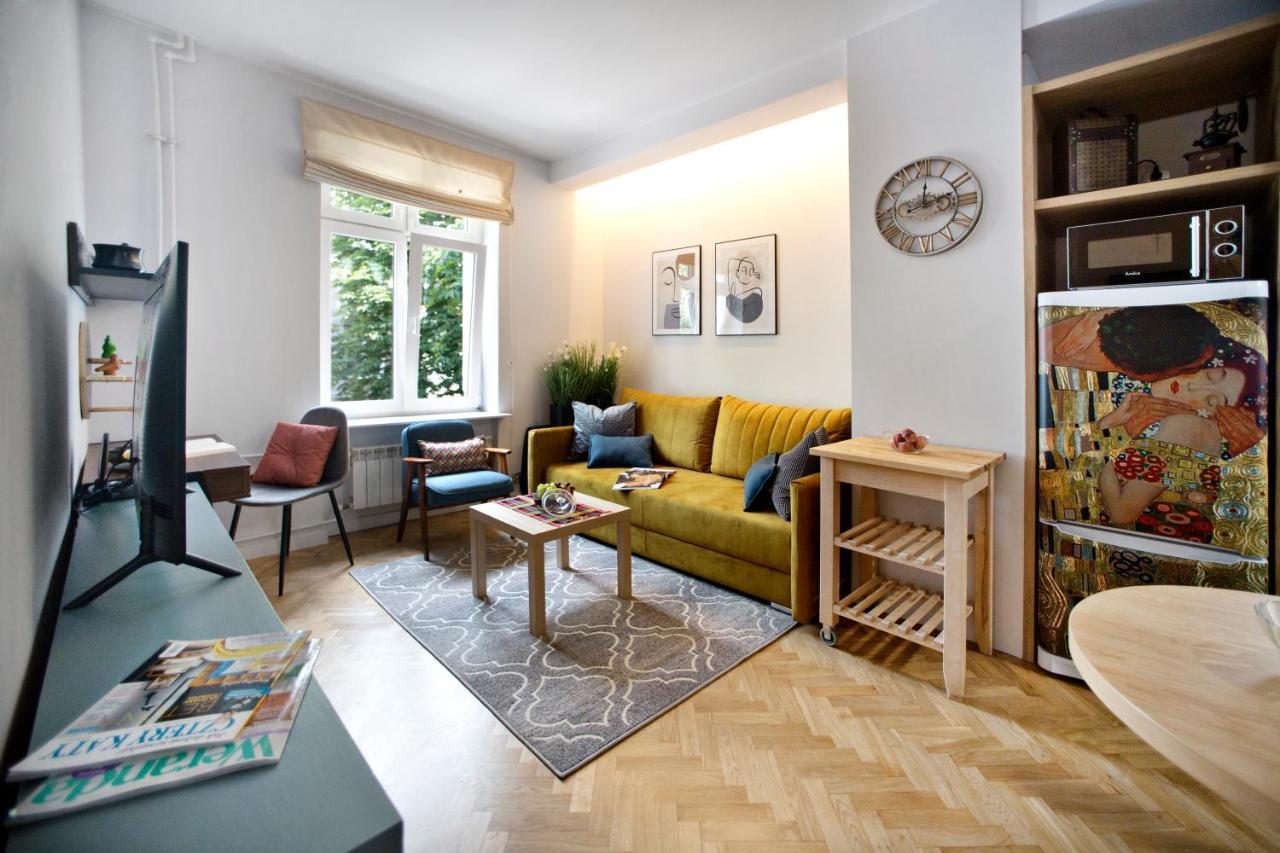 Ochota P&O Serviced Apartments Варшава Екстер'єр фото
